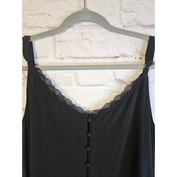 Torrid Women's Black Camisole Tanktop Lace Button Front Size 3 - Picture 2 of 8
